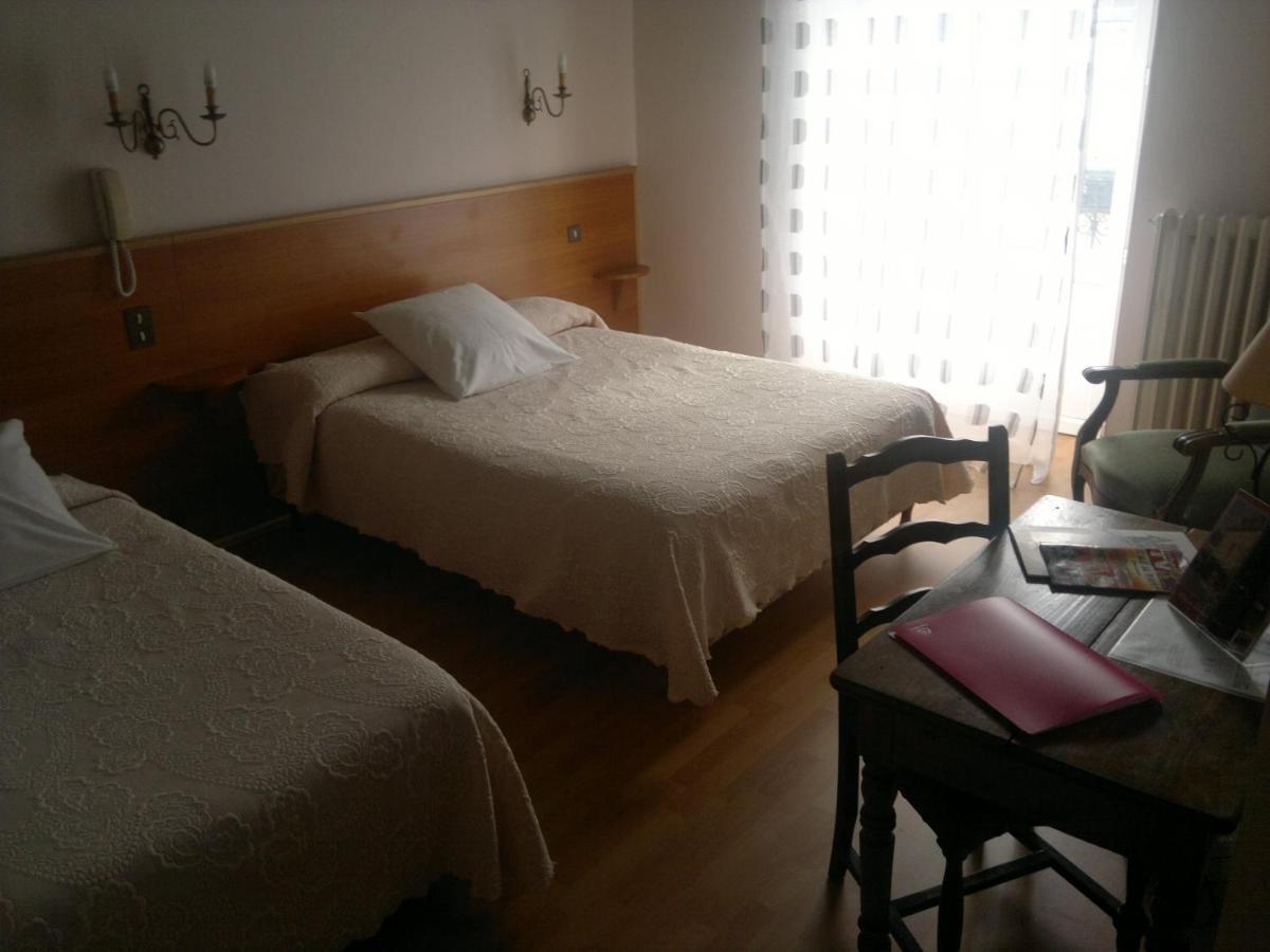 Logis Hotel De France Arudy Dış mekan fotoğraf