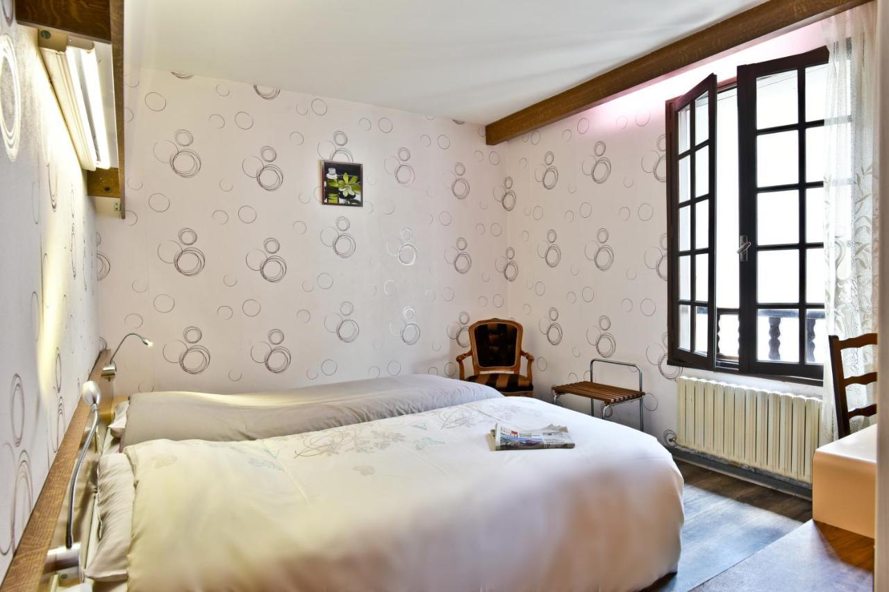 Logis Hotel De France Arudy Dış mekan fotoğraf