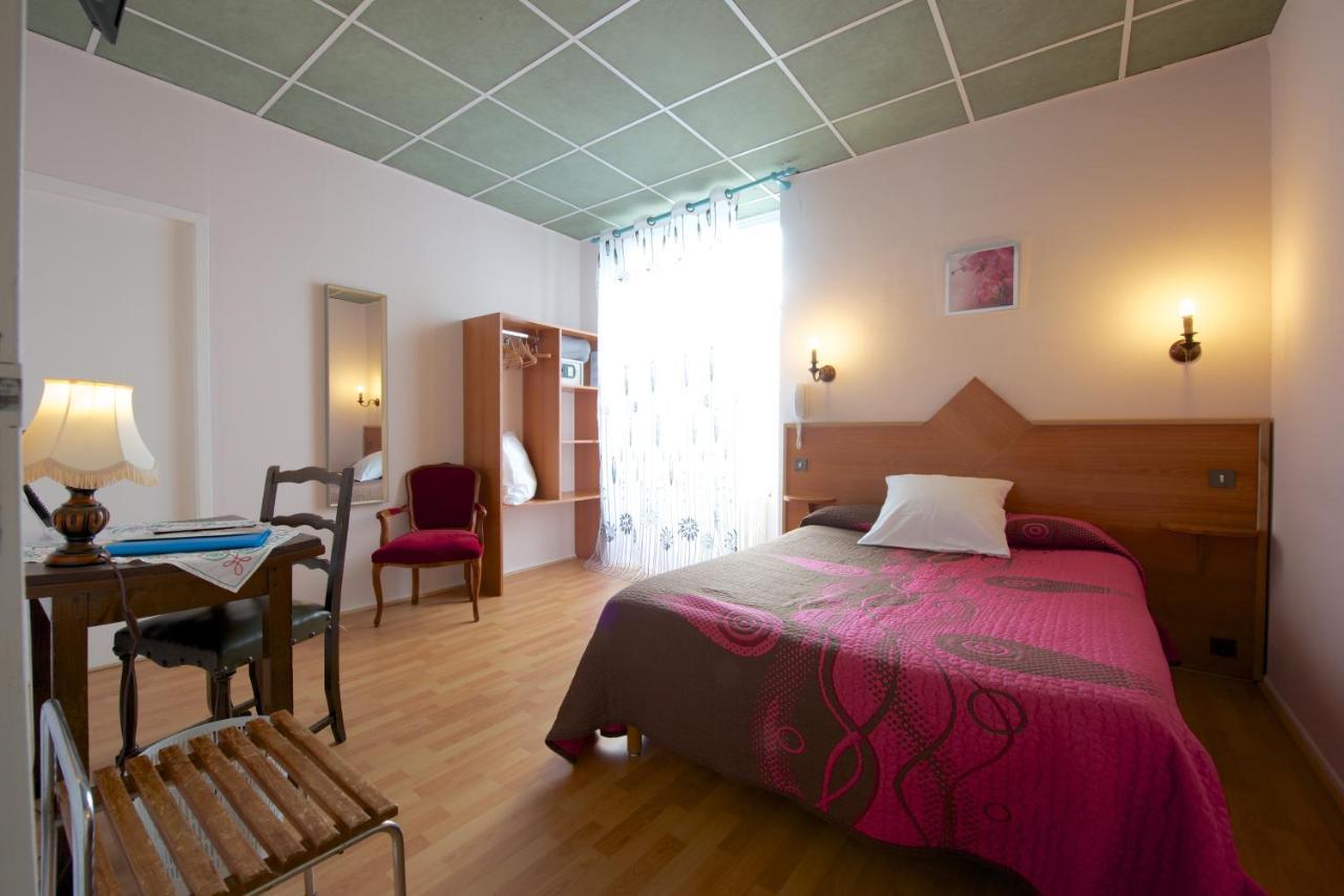 Logis Hotel De France Arudy Dış mekan fotoğraf
