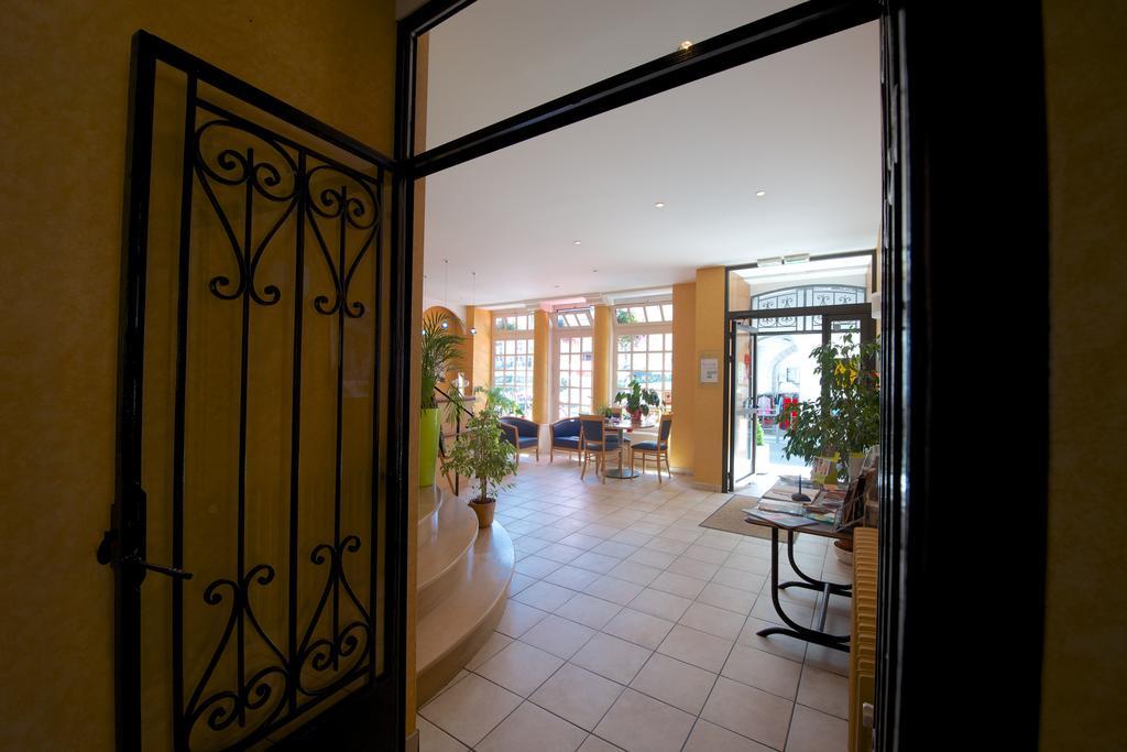 Logis Hotel De France Arudy Dış mekan fotoğraf
