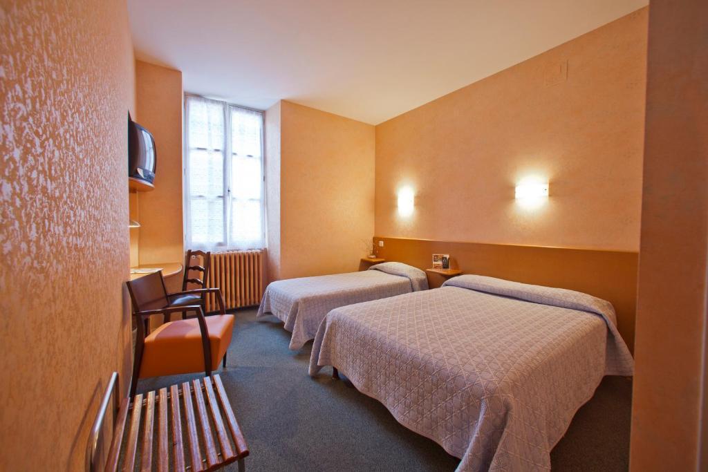 Logis Hotel De France Arudy Oda fotoğraf