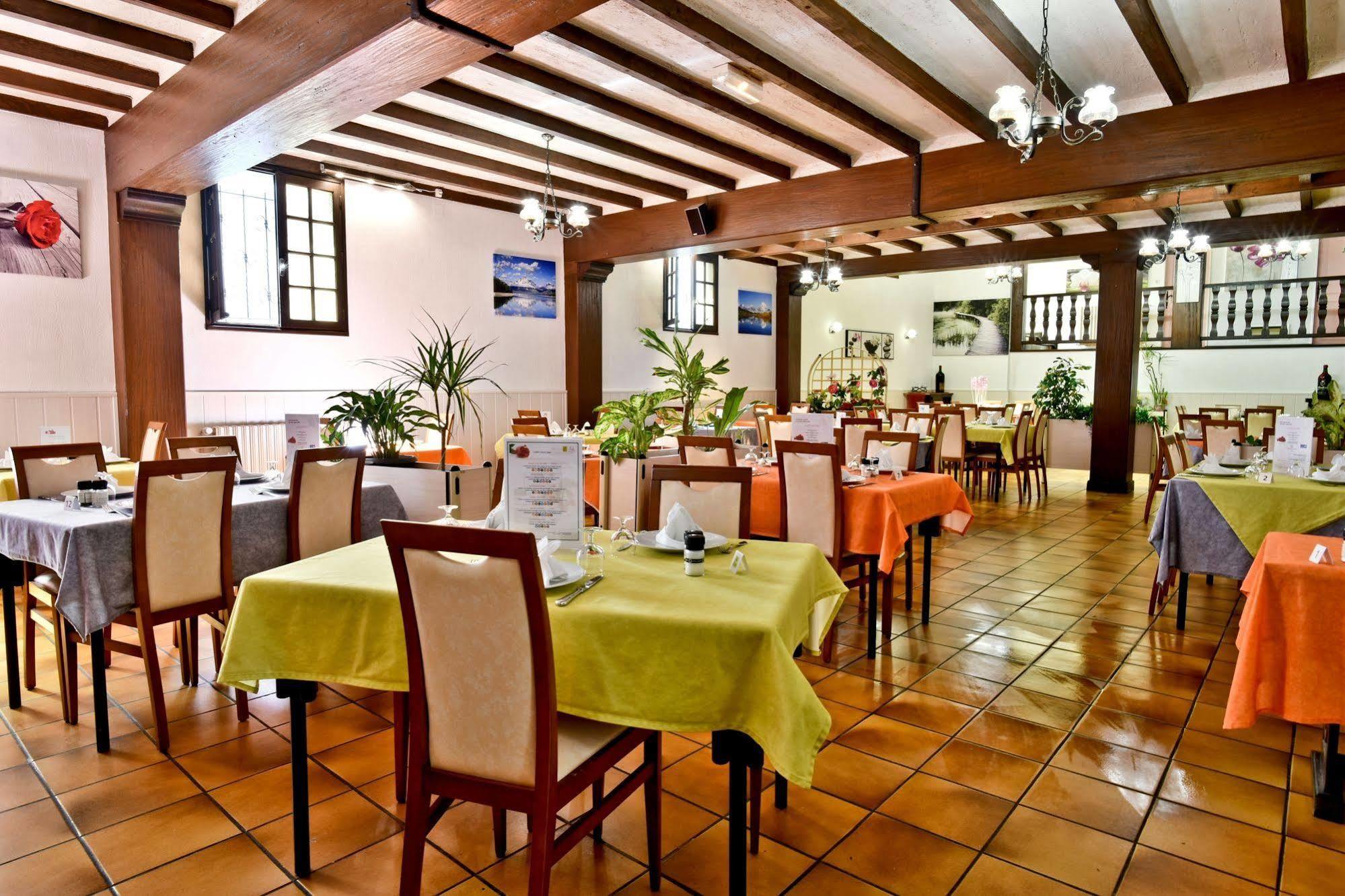 Logis Hotel De France Arudy Dış mekan fotoğraf