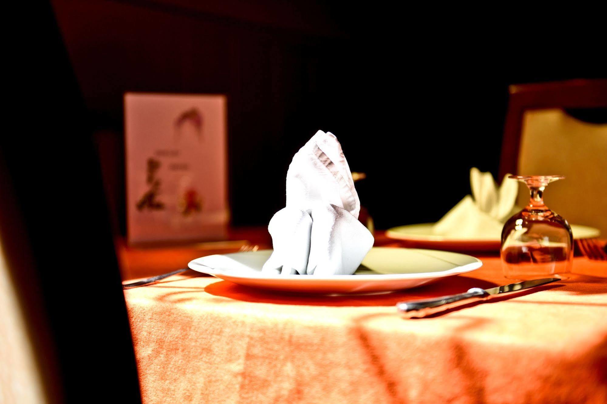 Logis Hotel De France Arudy Dış mekan fotoğraf