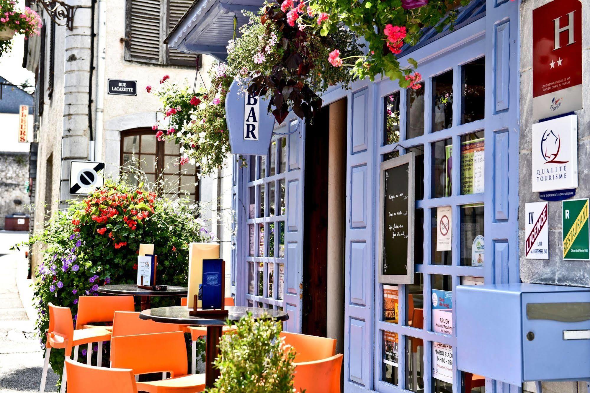 Logis Hotel De France Arudy Dış mekan fotoğraf