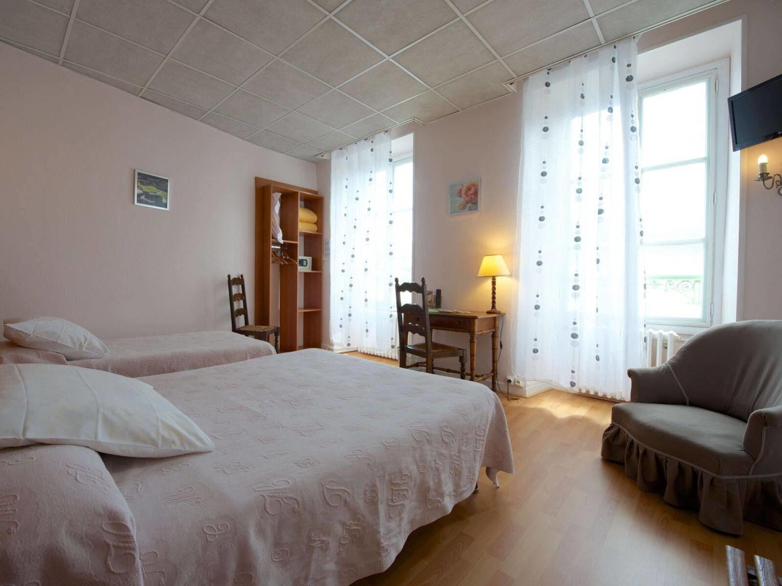 Logis Hotel De France Arudy Dış mekan fotoğraf