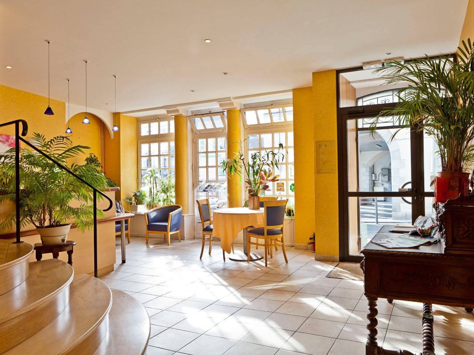 Logis Hotel De France Arudy Dış mekan fotoğraf